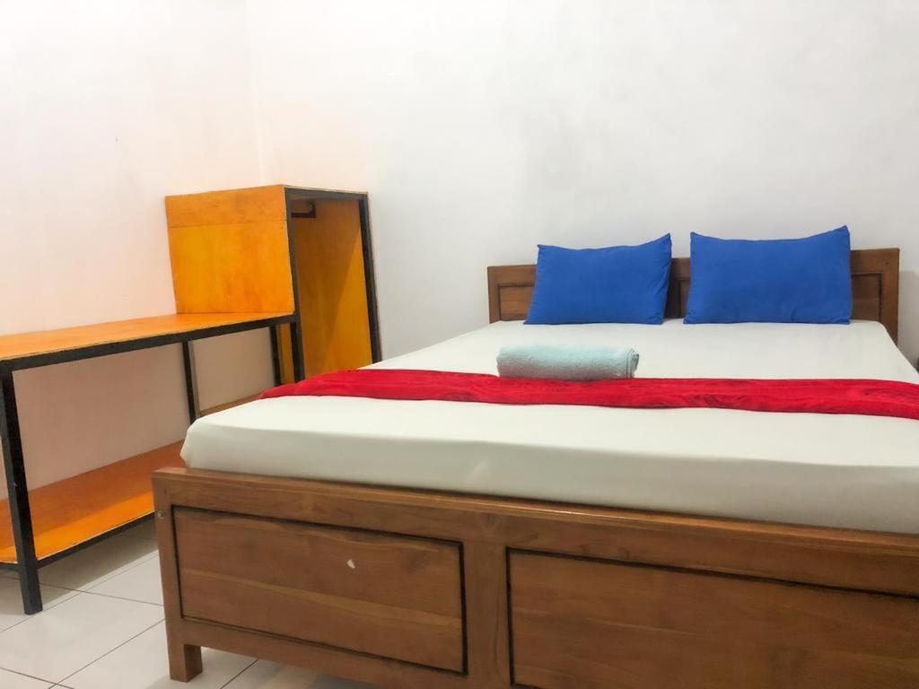 Komodoku One Love Homestay And Tour 纳闽巴霍 外观 照片