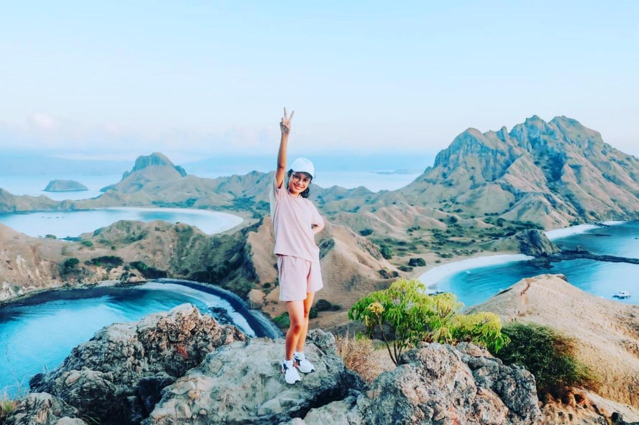 Komodoku One Love Homestay And Tour 纳闽巴霍 外观 照片