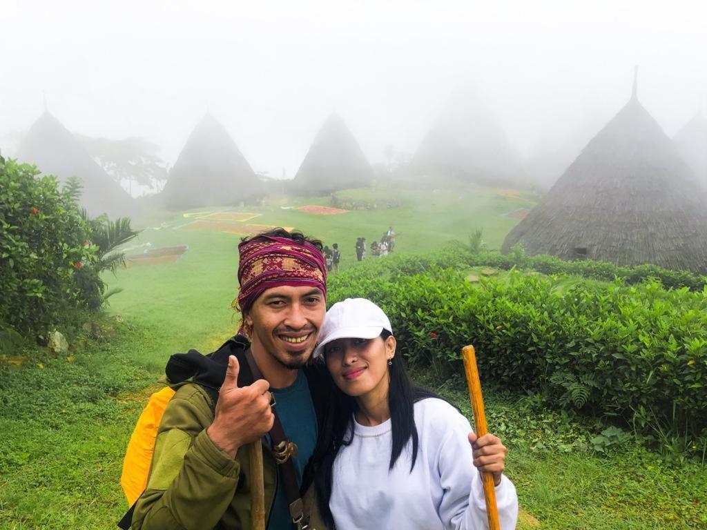 Komodoku One Love Homestay And Tour 纳闽巴霍 外观 照片